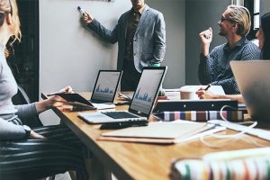 7 passos para otimizar o tempo de sua reunião